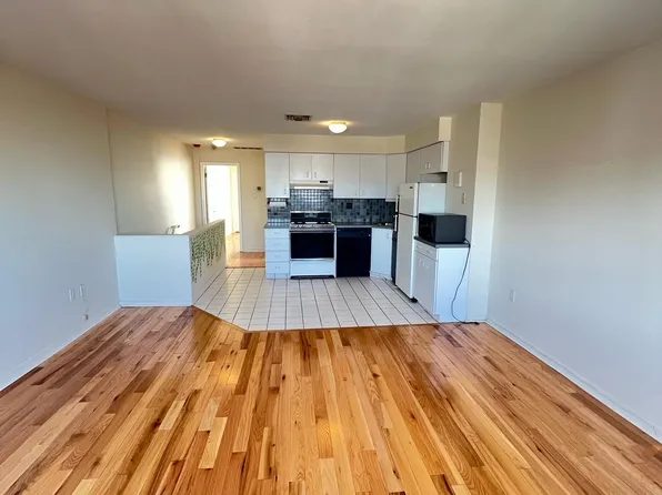 1418 W Porter St APT 3, Philadelphia, PA 19145