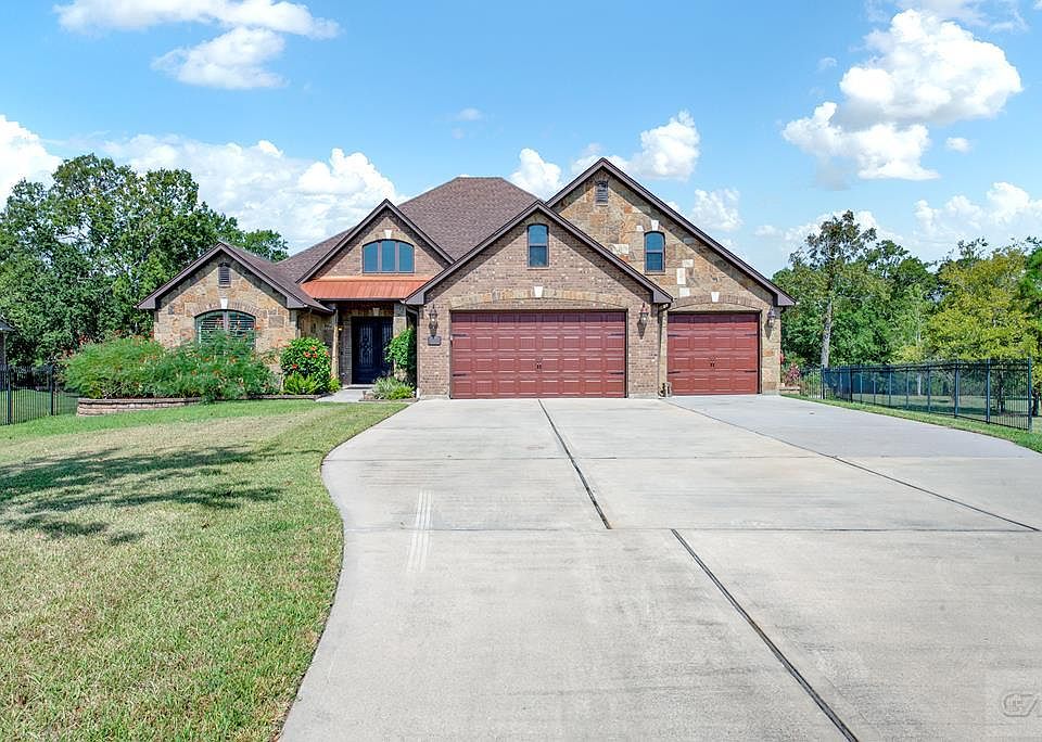 1st image of 5214 Forest Cove Dr