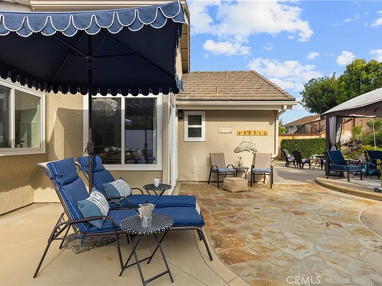 25662 Cresta Loma — Photo 42