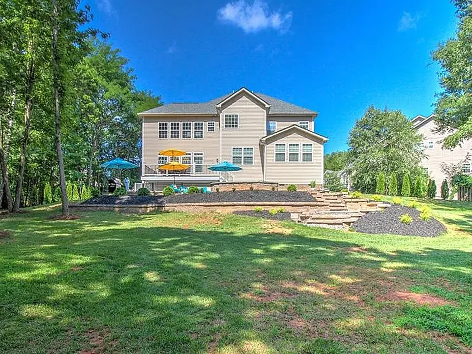 2205 Cakebread Ct