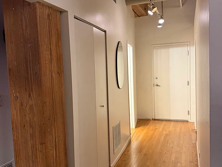 375 W Erie St #321 — Photo 3
