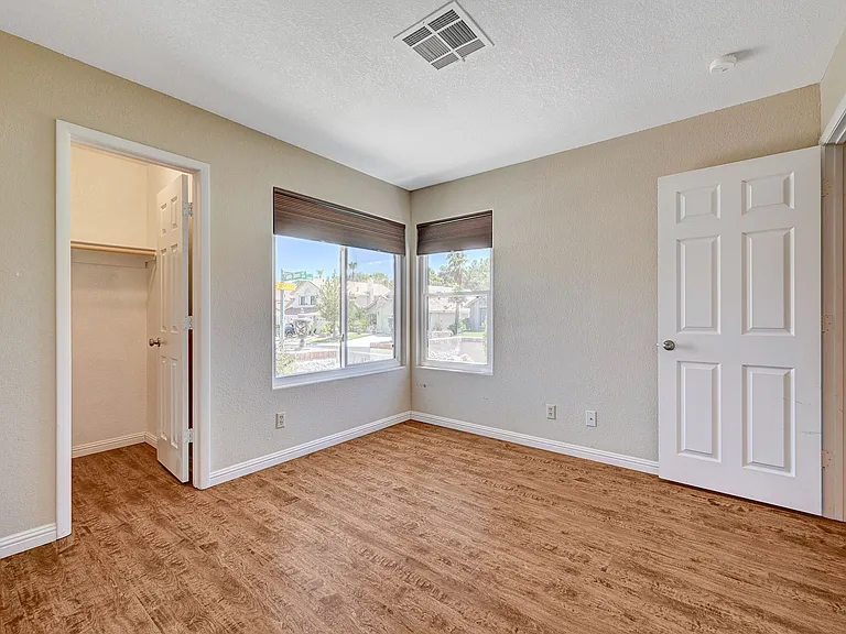 2733 Brookstone Ct — Photo 35