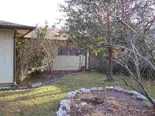5th image of 101 LITTLE OAKS