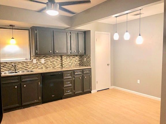 4th image of 18011 Whispering Pines Dr