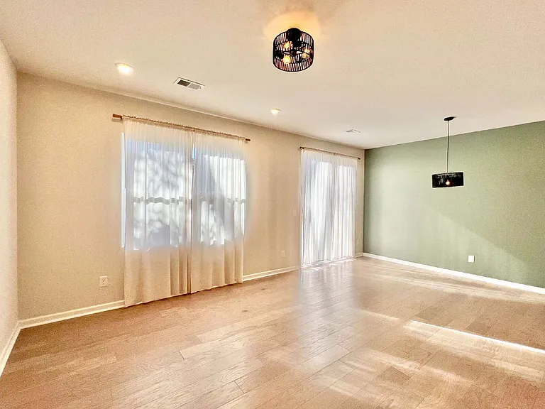 5348 Somerset Hill Ln — Photo 12