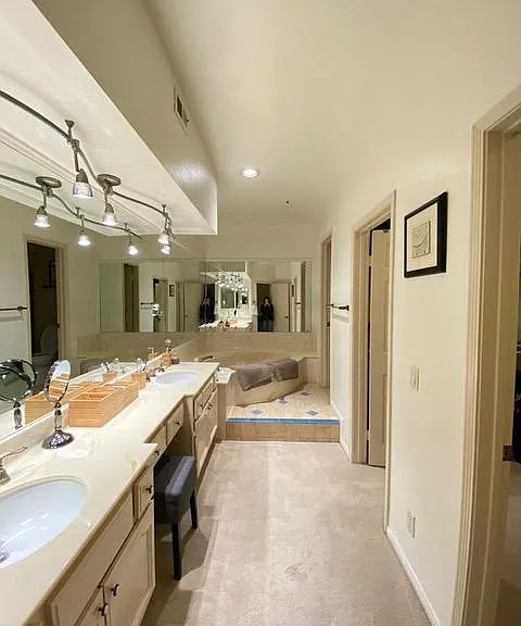5805 Friars Rd #2305 — Photo 28