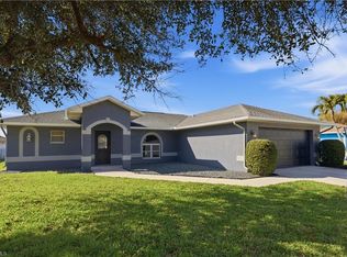 910 Gleason Pkwy, Cape Coral, FL 33914