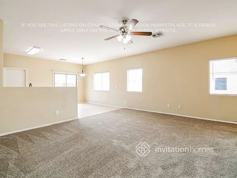 1182 E Desert Moon Trl — Photo 4
