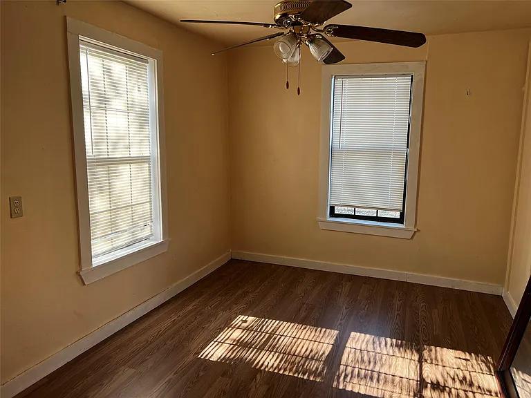 102 E Carrie Manor St — Photo 11