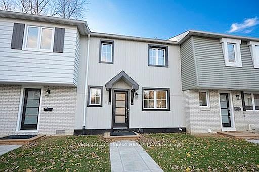 1st image of 660 Hochelaga St #32