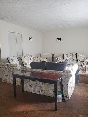 5th image of 3925 Larkspur Dr