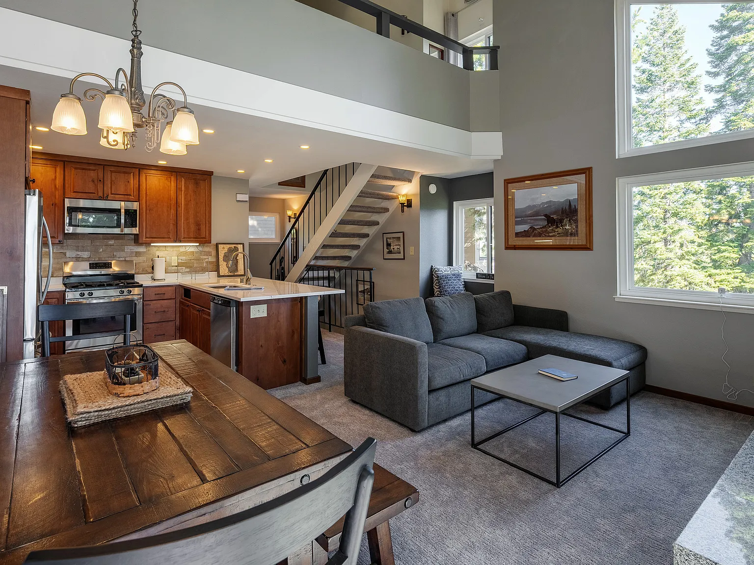 3 bed, 1381 sqft, $3,200 — Photo 4