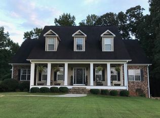 180 Melanie Ln, Commerce, GA 30530