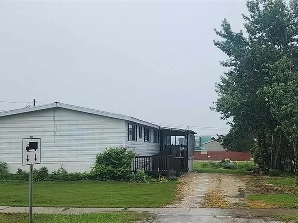 12 1st St N, Big Lakes County, AB T0G 1C0