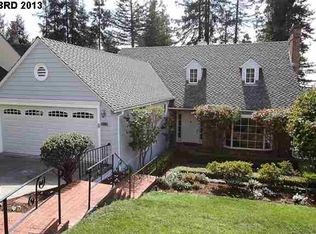 219 Sandringham Rd, Piedmont, CA 94611