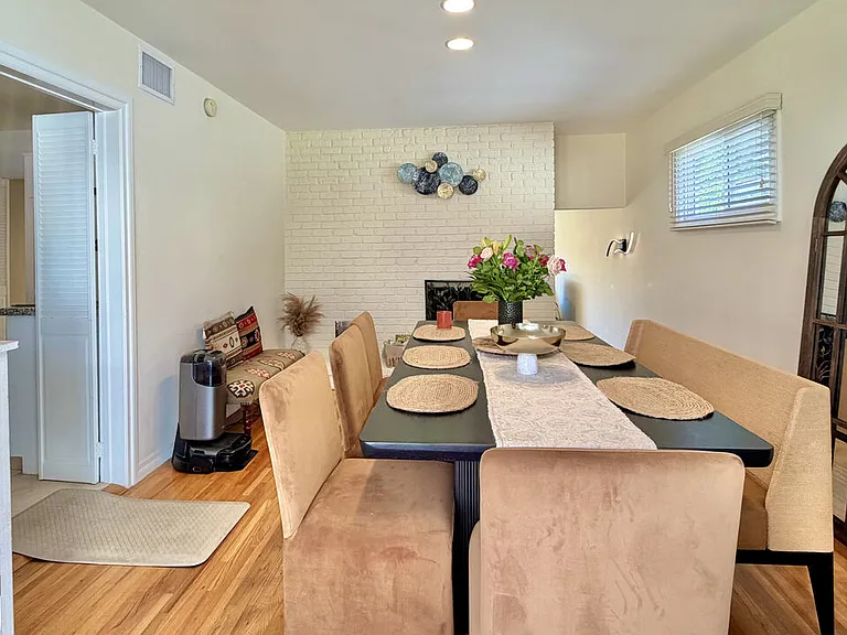 6127 Lockhurst Dr — Photo 8