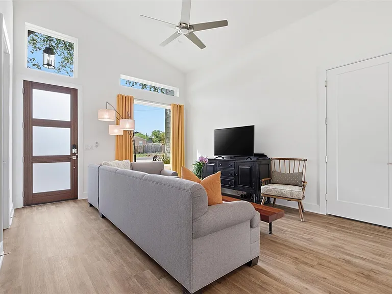 5909 Nancy Dr #1 — Photo 21