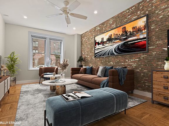 3rd image of 187 Pinehurst Ave APT 1-I