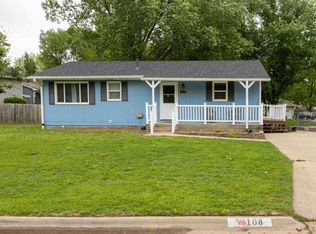 108 Feess Cir, Wamego, KS 66547