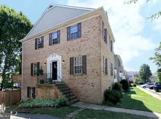 9665 Eaton Woods Pl, Lorton, VA 22079