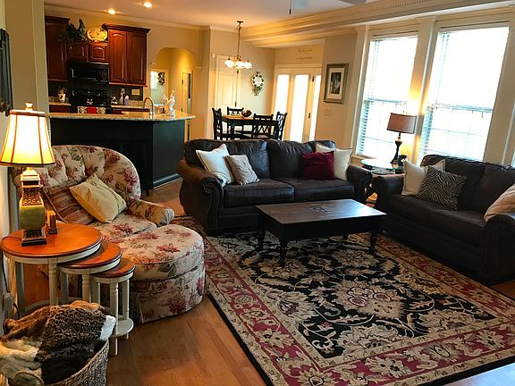 4th image of 690 Mint Hill Ln