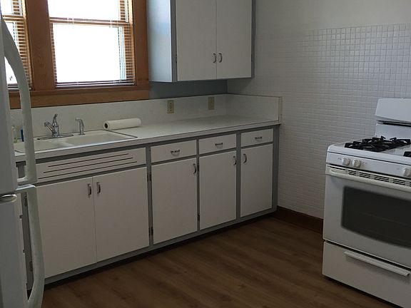 Kitchen-eat in 12X13