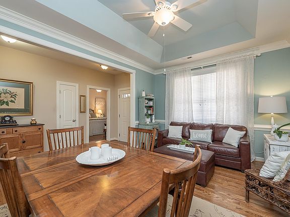 4th image of 510 Summitbluff Dr