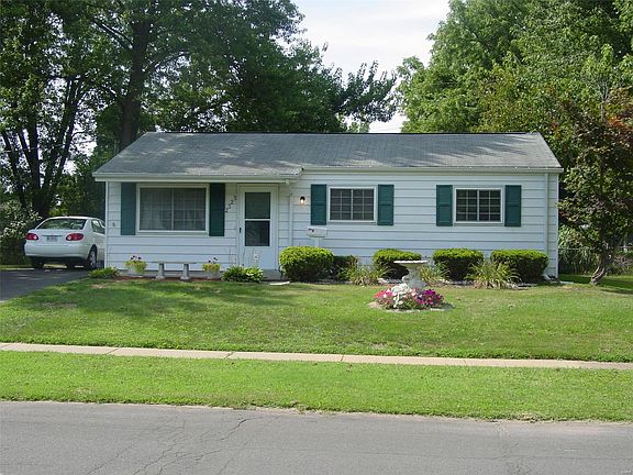 2nd image of 2325 Grants Pkwy