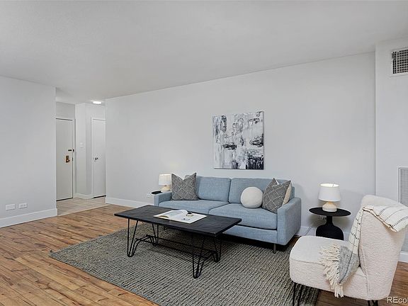 4th image of 480 S Marion Parkway #702