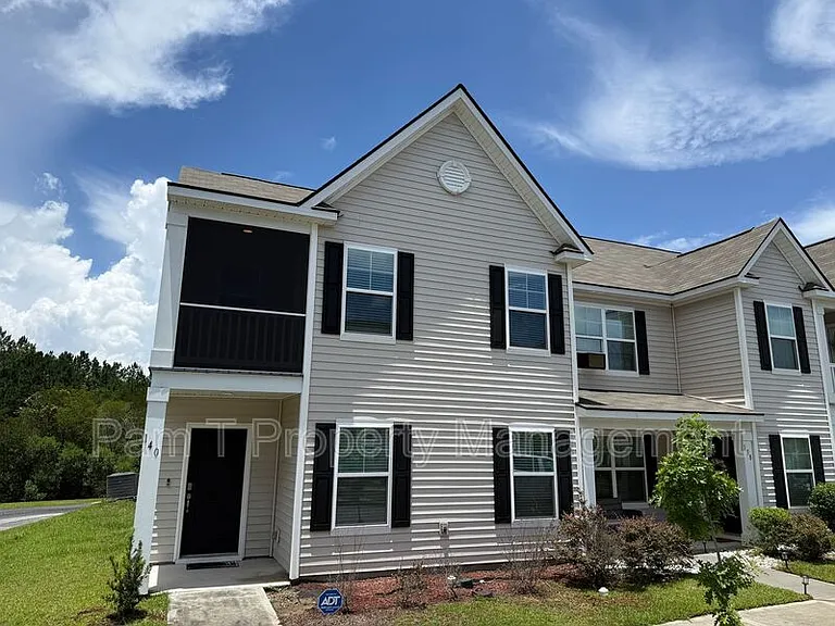 140 Birch Cir — Photo 2