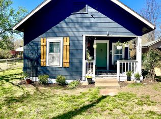 700 W Rhodes St, Clarksville, AR 72830