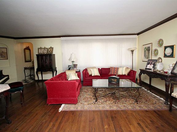 5th image of 8227 188th St