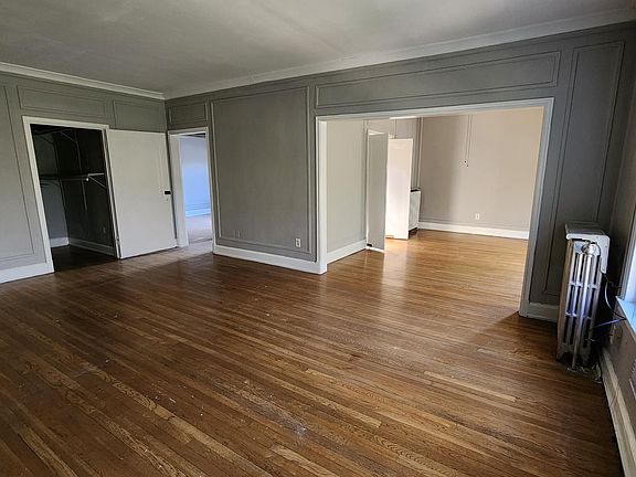 2nd image of 9829 Lake Ave