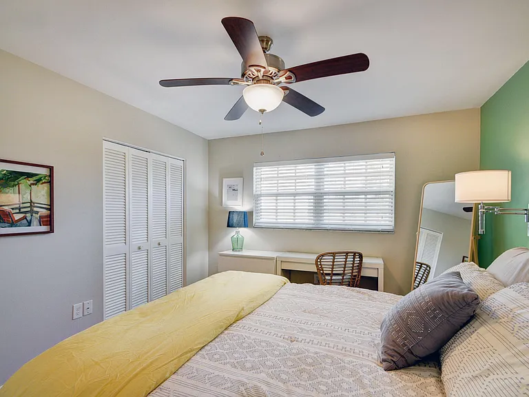 410 Wilma Cir #204 — Photo 22