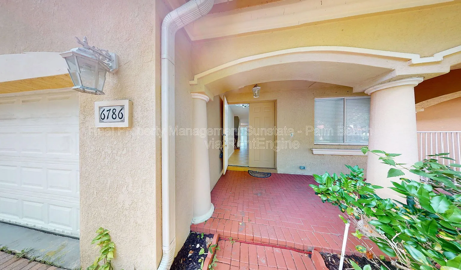 4 bed, 2.5 bath, 3098 sqft, $3,900 — Photo 1