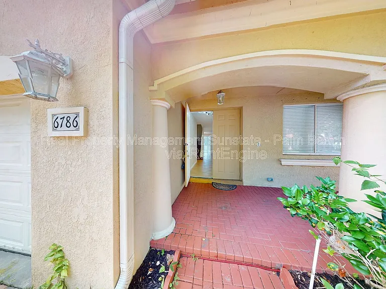 6786 Aliso Ave — Photo 1