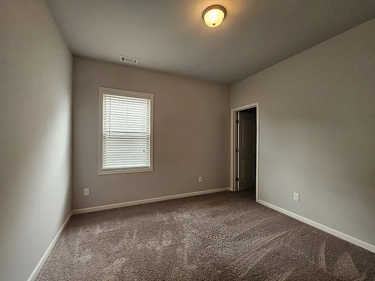 7561 Silk Tree Point — Photo 18