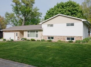 1525 8th St, Orion, IL