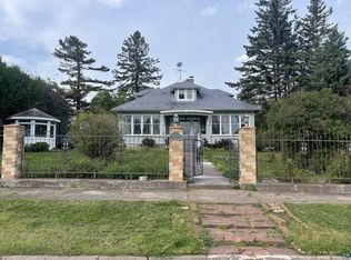 123 3rd Ave, Two Harbors, MN 55616