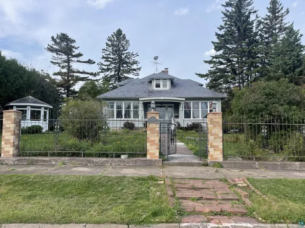 123 3rd Ave, Two Harbors, MN 55616