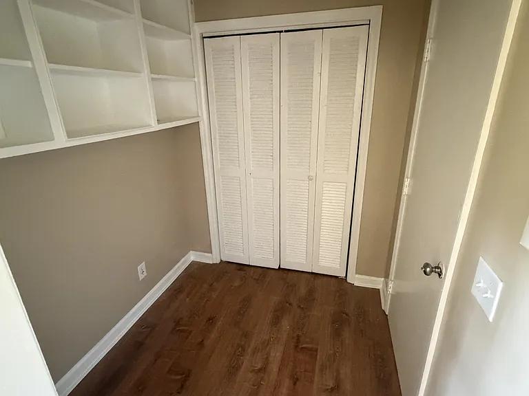 3208 Downes Grove Rd — Photo 8