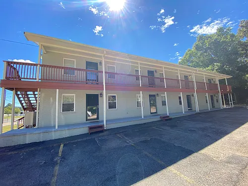 1120 Stewart St Photo 1