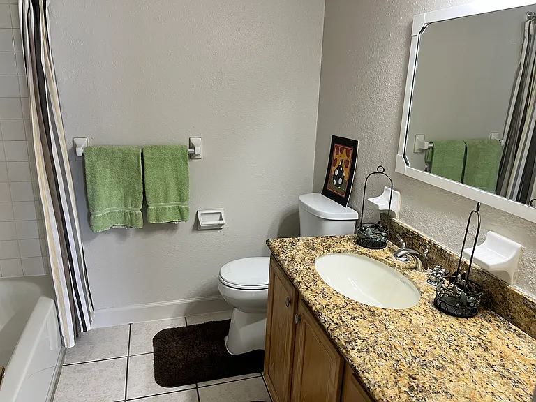 827 Lowell Blvd #16 — Photo 12