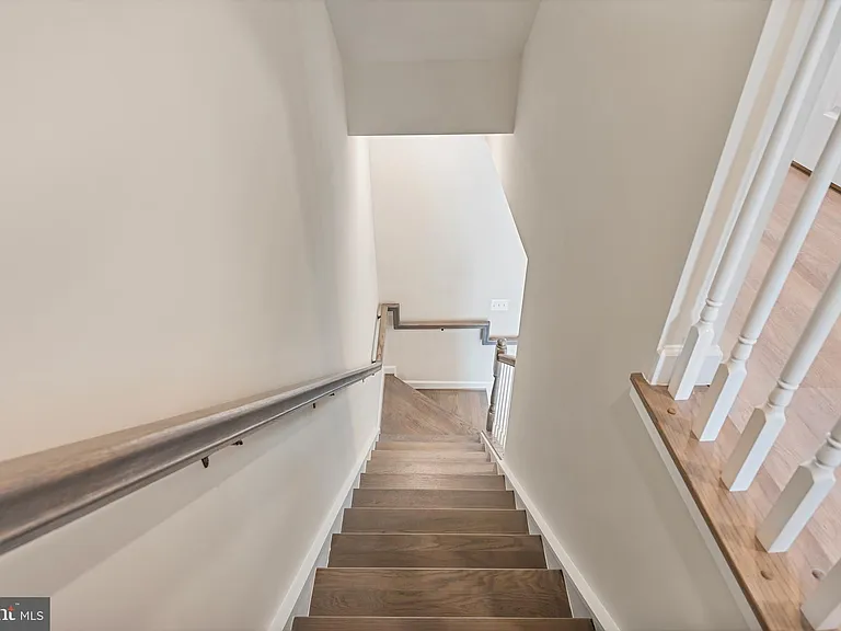 7249 Mountaineer Dr — Photo 12
