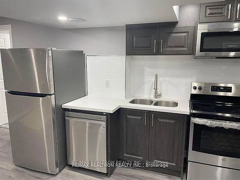 2 bed, $1,650 — Photo 4