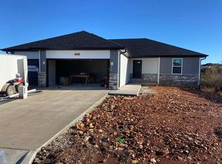 2134 N Jamestown St, Ozark, MO 65721