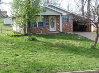 814 N 4th St, De Soto, MO 63020