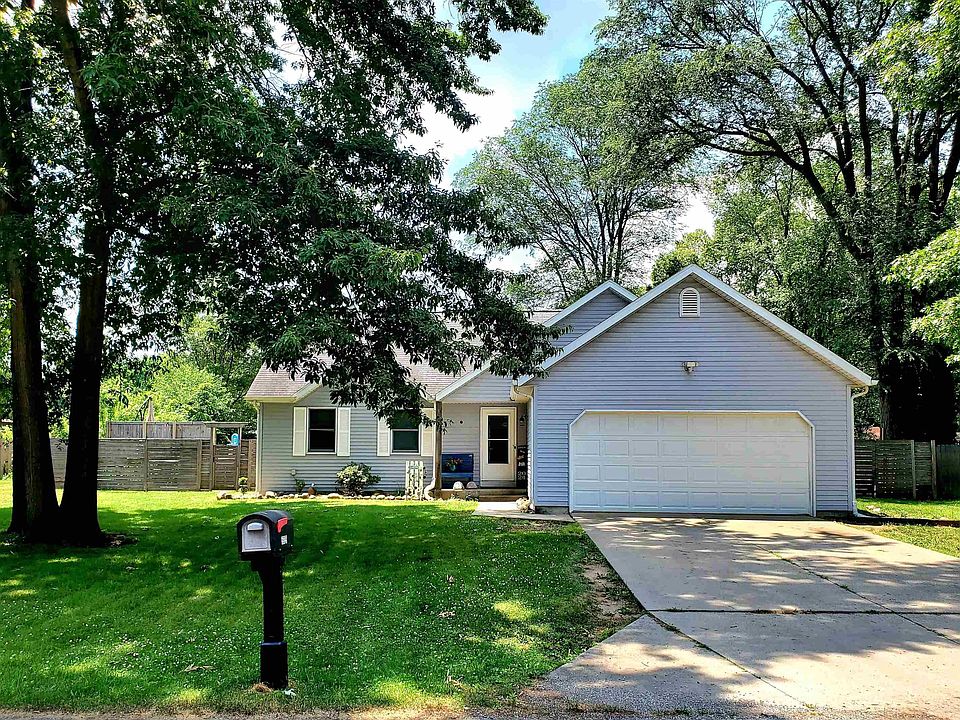 1st image of 56359 Valerie Ln