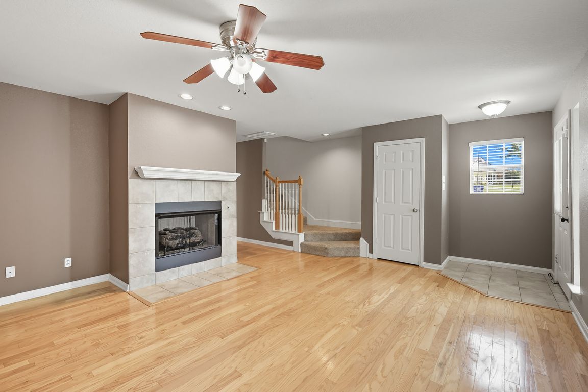 next background image