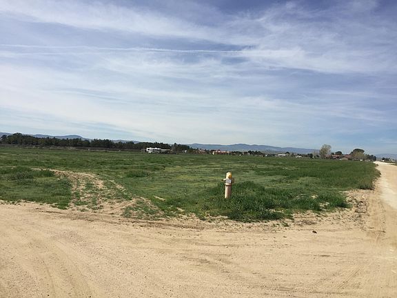 2nd image of Vac Corner Avenue D12 Calamus Avenue Antelope Acres